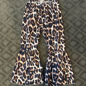 Cheetah print bell bottoms • size 4T
